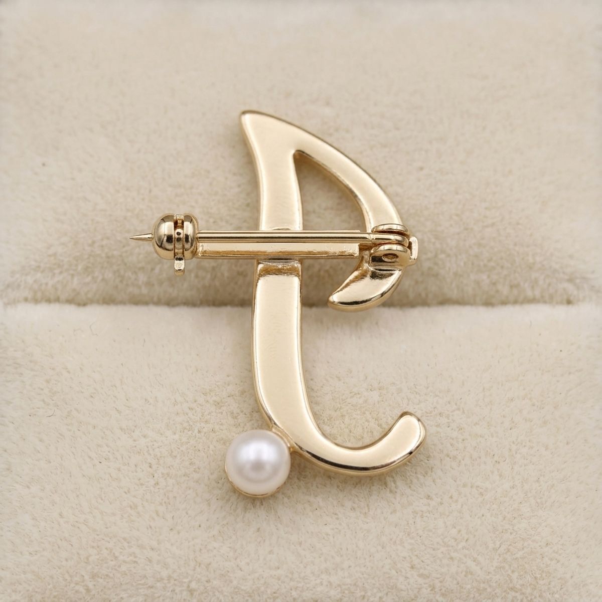 Gold Cursive J Initial Letter Pearl Brooch Pin